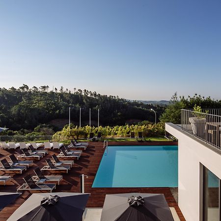 มอนชิเก รีสอร์ต แอนด์ สปา Hotel มอนชีเก ภายนอก รูปภาพ The swimming pool at the hotel