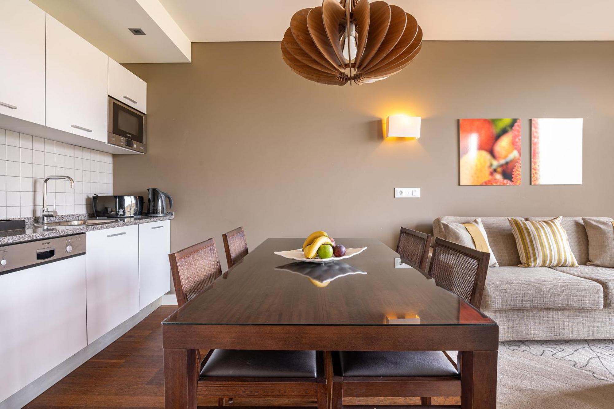 มอนชิเก รีสอร์ต แอนด์ สปา Hotel มอนชีเก ภายนอก รูปภาพ A modern kitchen