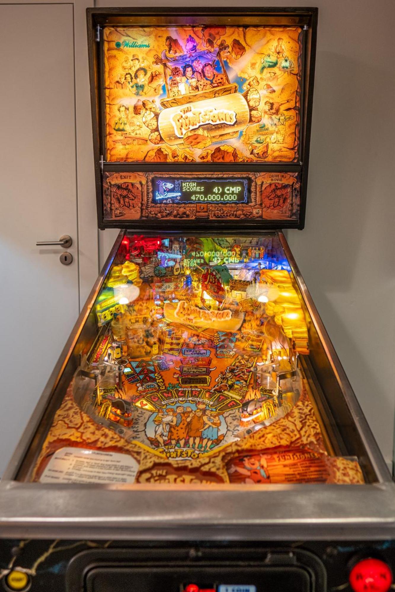 มอนชิเก รีสอร์ต แอนด์ สปา Hotel มอนชีเก ภายนอก รูปภาพ The pinball machine